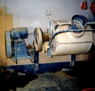 Ball mill