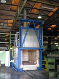 Shuttle kiln, gas heated