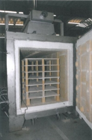 Shuttle kiln, gas heated