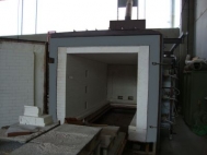 Shuttle kiln, gas heated