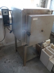 Chamber kiln, electrically heated, used