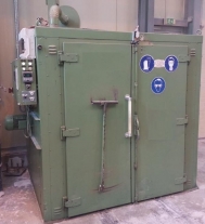 Air-circulating chamber kiln, electrically heated, used
