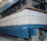 Shuttle kiln, electrically heated - not used