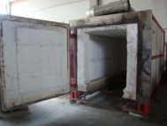 Shuttle kiln, gas heated, used