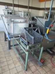 Chamber hardening kiln, electrically heated, approx. 80 liter – used  -  2 pieces