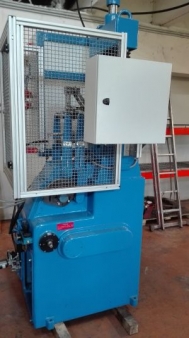 Dry pressing machine, 15 tons, used - Temporarily unavailable