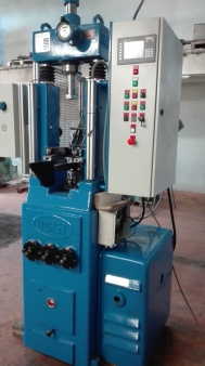 Dry pressing machine, 15 tons, used - Temporarily unavailable