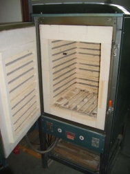 Chamber kiln, 135 liter,  electrically, used