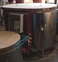 Chamber kiln, top loader, electrically heated, 1300 °C, used - SOLD OUT