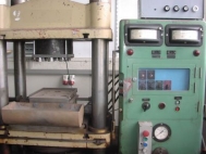 Hydraulic press, 150 to, used