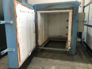 Shuttle kiln, gas heated, used